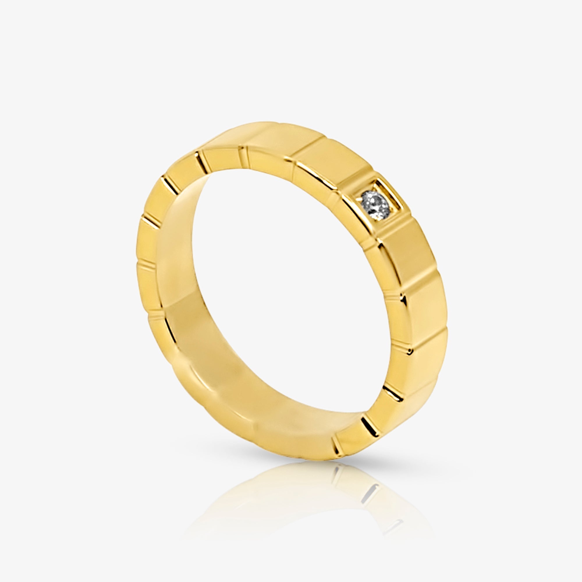 Moonbeam Ring Sophia