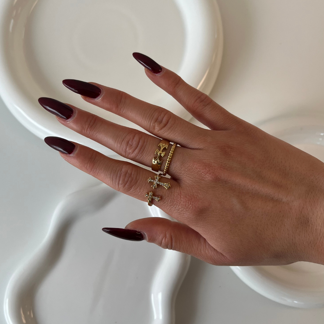 Cross My Heart Ring Lee